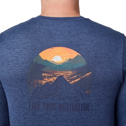 Free Country Long-Sleeve Back Graphic Crew Shirt - Men's 2
