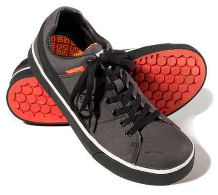 rei five ten freerider