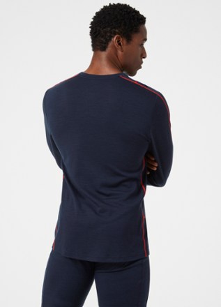 Helly Hansen Lifa Merino Lightweight Crew Base Layer Top - Men's 2