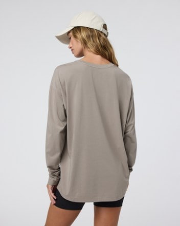 Vuori Long-Sleeve Feather T-Shirt - Women's 2