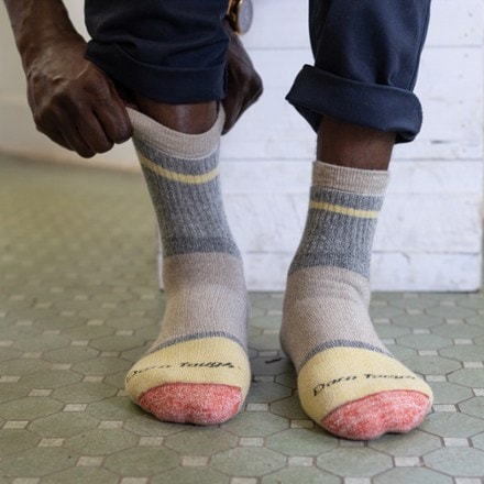 Darn Tough Shorty Heavyweight Lifestyle Socks - Men's 4