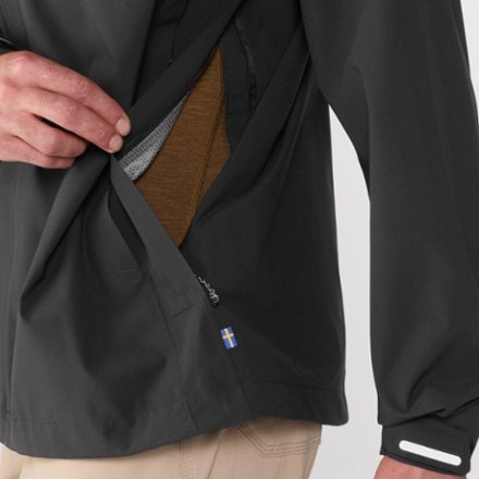 Fjallraven HC Hydratic Trail Jacket - Men's 5