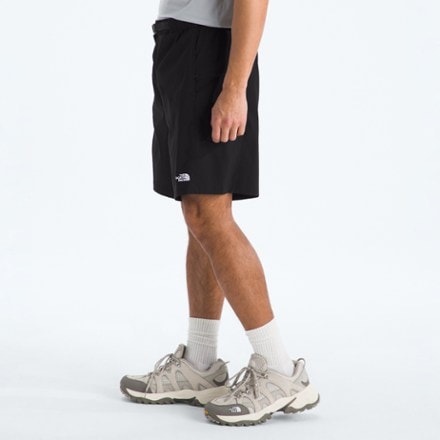 The North Face Class V Pathfinder Belted 9" Shorts - Men's 4