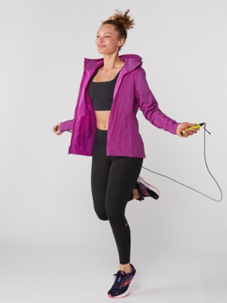 Arc'teryx Atom Lightweight Insulated Hoodie - Women's 3