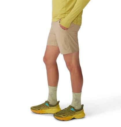 Mountain Hardwear Basin Trek Shorts - Men's 4