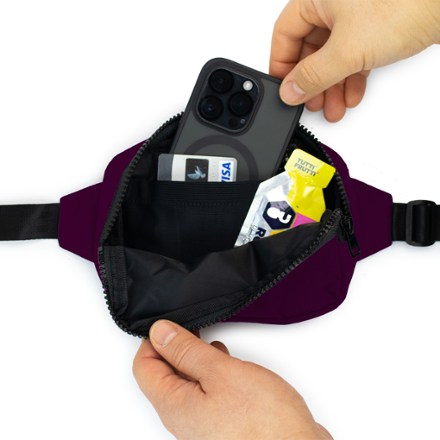 Amphipod R3 Express Convertible Pack Accessories not included