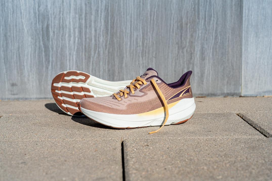 Location Image for Experience Flow Road-Running Shoes - Women's