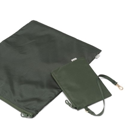 Herschel Supply Co. Maia Weekender Duffel Bag Detachable pouch and organizer