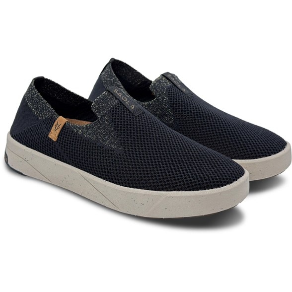 Detail Image of color Black Gold