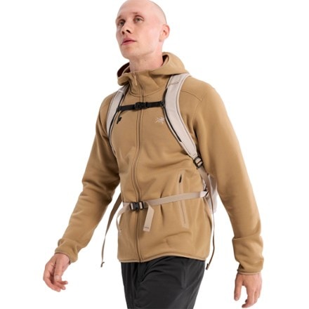 Arc'teryx Kyanite Hoody - Men's 6