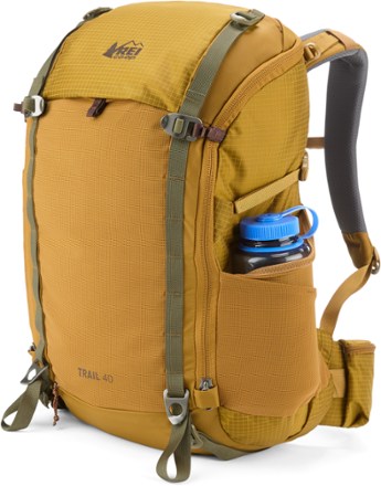 REI Co-op Trail 40 Pack - Women's Water bottle pocket (water bottle not included)