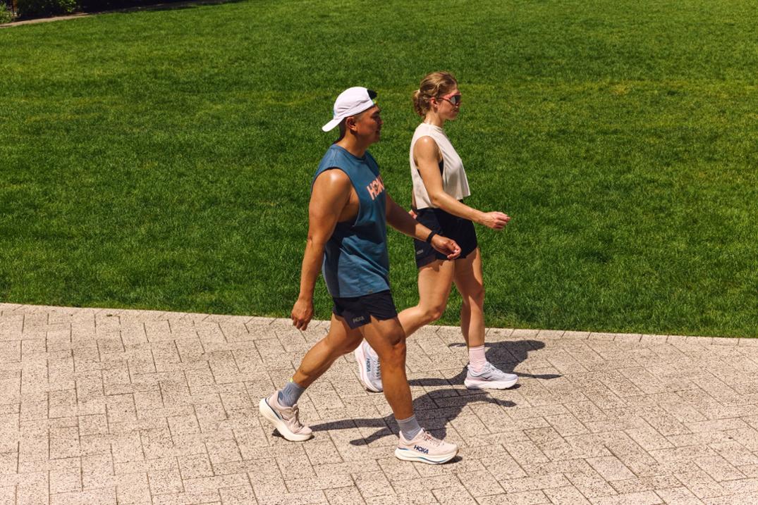 Location Image for Bondi 9 Road-Running Shoes - Men's