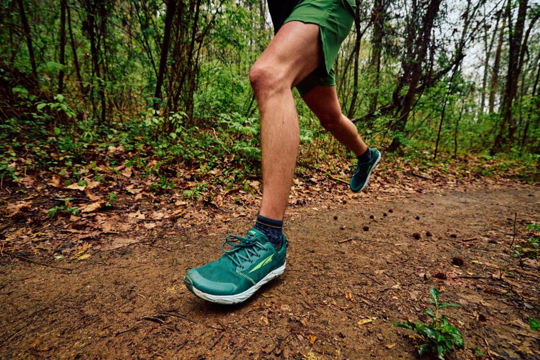 Location Image for Superior 6 Trail-Running Shoes - Men's