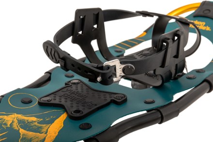 Yukon Charlie's Minimalist One-Pull Snowshoe Kit 9