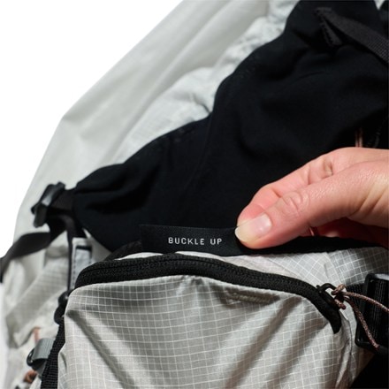 Mountain Hardwear Alakazam 45 Pack 9