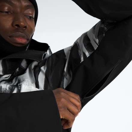 The North Face Summit Verbier GTX Jacket - Men's 7