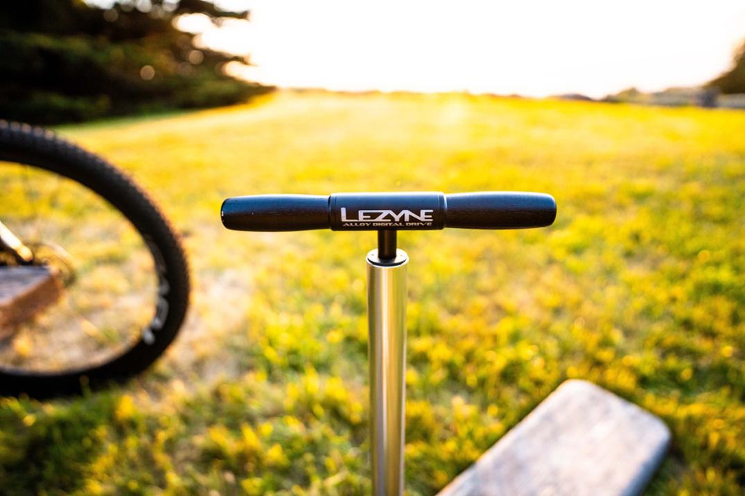 Location Image for Alloy HV Digital Drive 3.5 Bike Pump