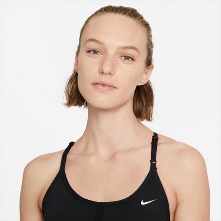 Nike Dri-FIT Indy Longline Bra 2