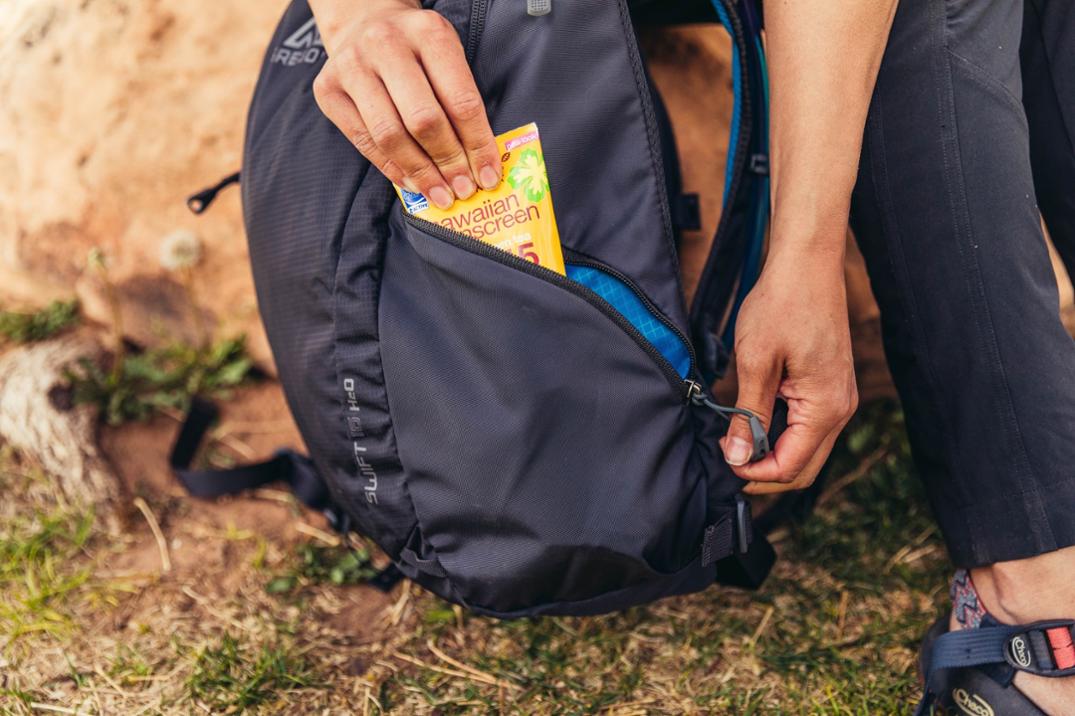 Location Image for Swift 16 H2O Hydration Pack - Closeout - Women's