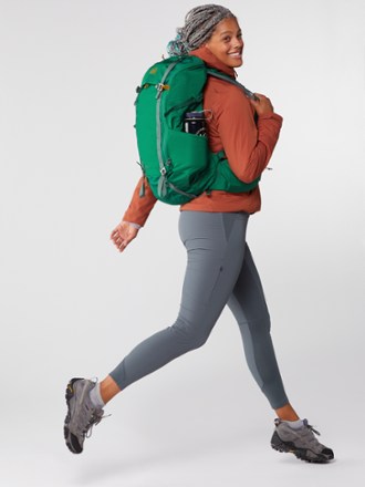 REI Co-op Trail 40 Pack - Women's 4
