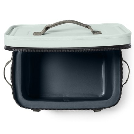 YETI Hopper Flip 18 Soft Cooler 6