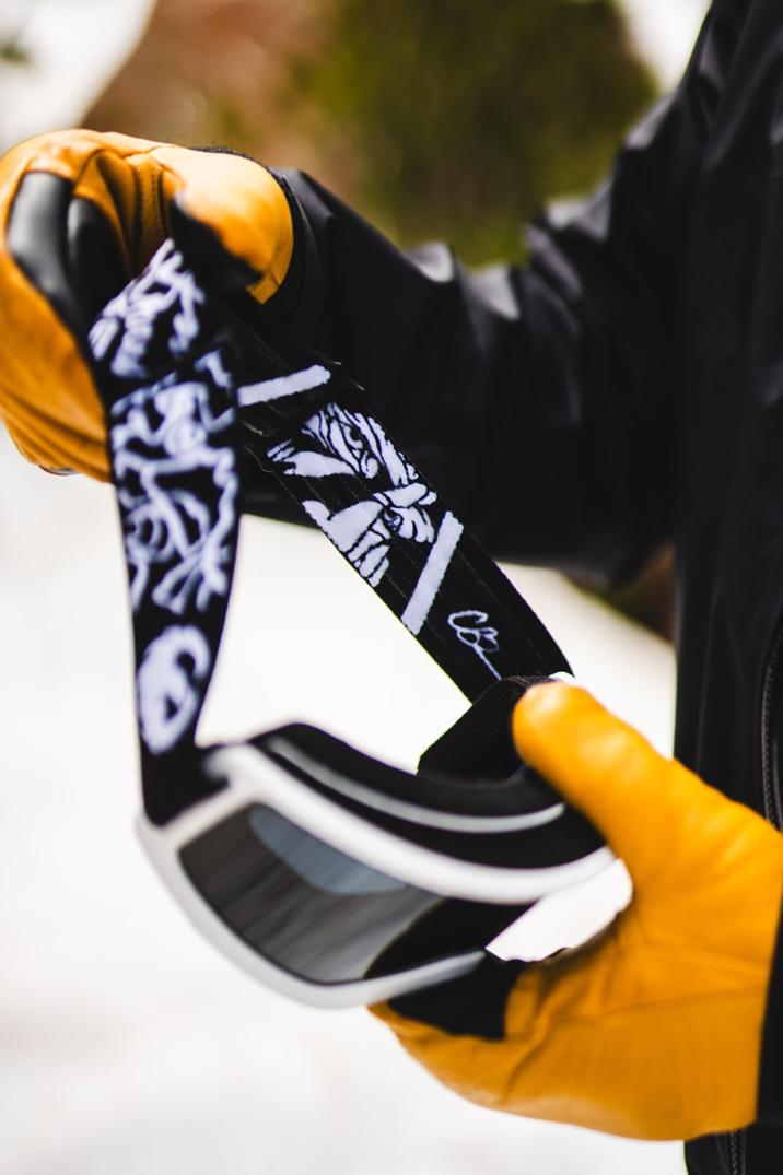 Location Image for DX3 OTG Snow Goggles