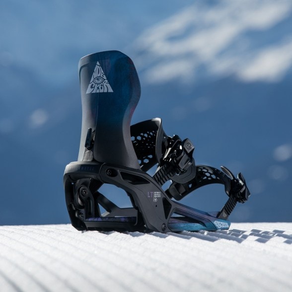 Location Image for LT Supermatic Snowboard Bindings - 2025/2026