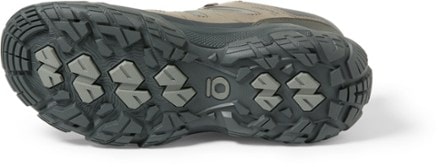 Oboz Sawtooth X Low Hiking Shoes - Men's Sole view (Hazy Gray)