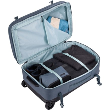 Thule Aion 28" Wheeled Duffel 6