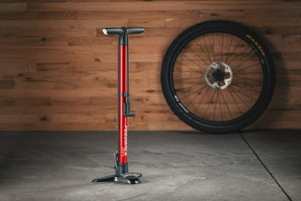 Feedback Sports Pneuma CC Compact Charger Floor Pump 5