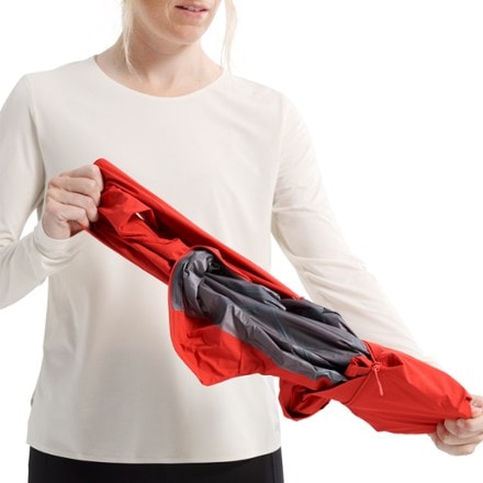 Arc'teryx Norvan Insulated Hoody - Women's 9