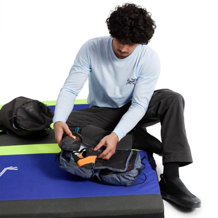 Arc'teryx Index 10 Gear Organizer 7