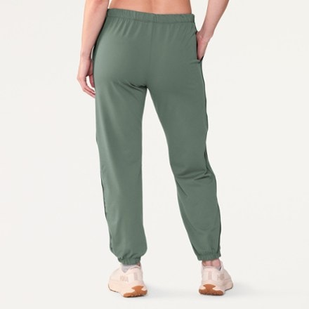 Vuori Halo Modern Sweatpants - Women's 2