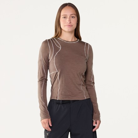 SENIQ Everform Merino Wool All-Season Long-Sleeve Base Layer Shirt - Women's 1