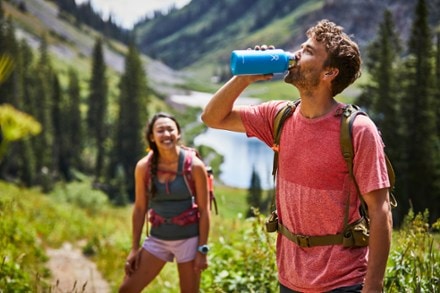 Hydro Flask Wide-Mouth Vacuum Water Bottle - 32 fl. oz. 2