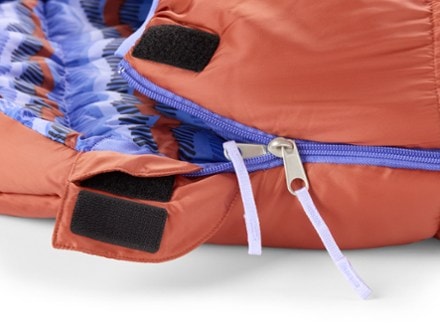 REI Co-op Kindercone 25 Sleeping Bag - Kids' Zipper detail