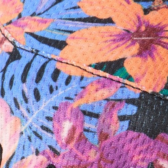 Swatch Image of color Black Tropidelic