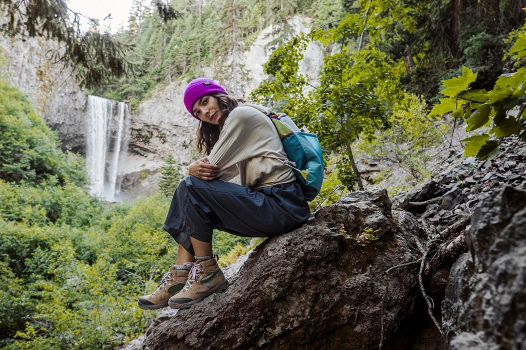 Location Image for Inquire Mid Hiking Boots - Women's