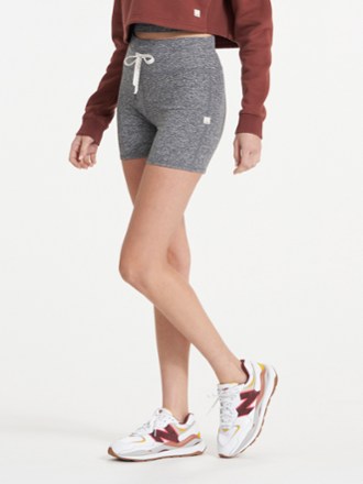 Vuori Halo Vintage Shorts - Women's 3