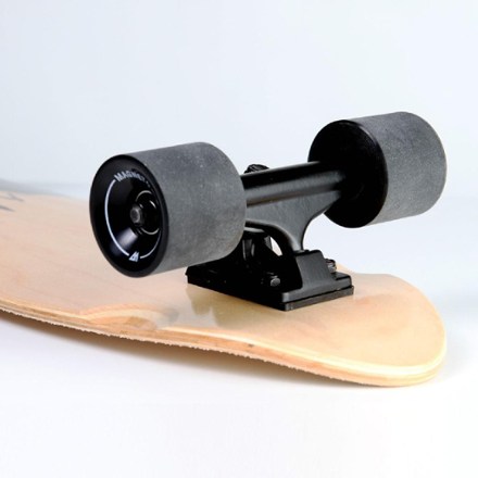 Magneto Boards Mini Cruiser Heart Beat Skateboard 2