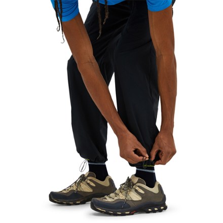 Peak Performance Outdoor Cargo Pants - Men's 6