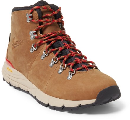 Mountain 600 Leaf GTX Hiking Boots - Men's [3/4 view]