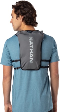 Nathan Quickstart 2.0 3 L Hydration Pack 6