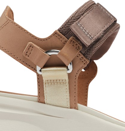 Sorel Kinetic Y-Strap High Sandals - Women's 4