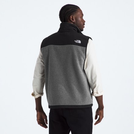 The North Face Retro Denali Vest - Men's 2