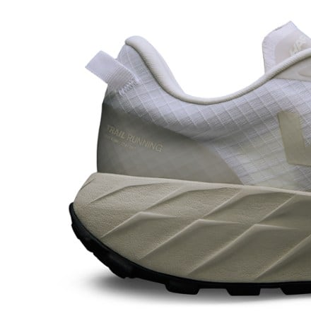 VEJA Harpie Trail Aeroshell Shoes - Women's 1