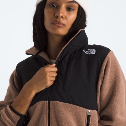 The North Face Retro Denali Jacket - Women's 4