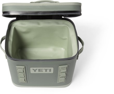 YETI Hopper Flip 12 Soft Cooler 9