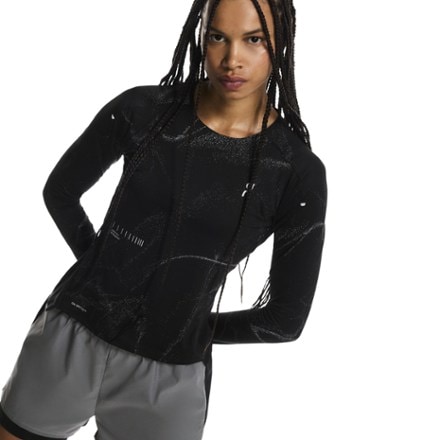 On Performance Long-T Lumos Top - Women's 5