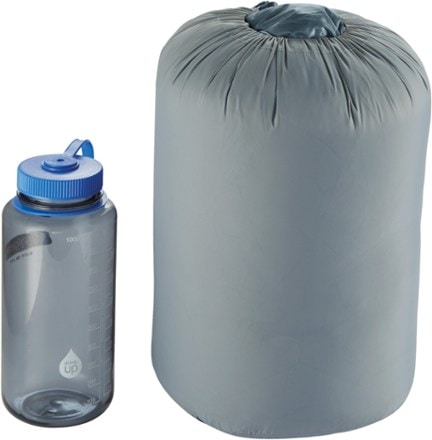 Therm-a-Rest Vela 32 Double Quilt Water bottle not included